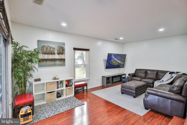 8332 WILLOW RUN, Fogelsville, PA 18051