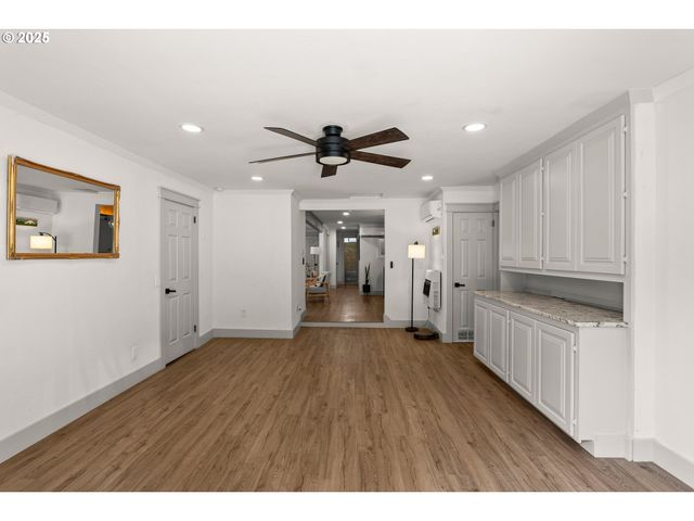 22692 Sw HIGHLAND Dr, Sherwood, OR 97140