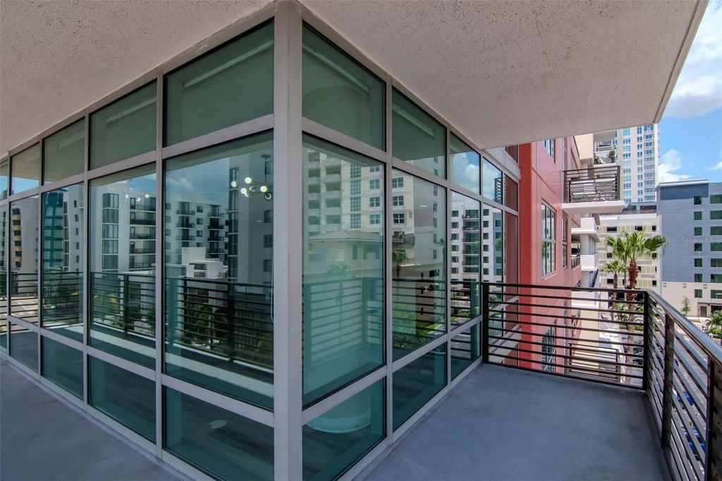 Image 24 of property listing at 1208 E KENNEDY BOULEVARD 419, Tampa, FL 33602