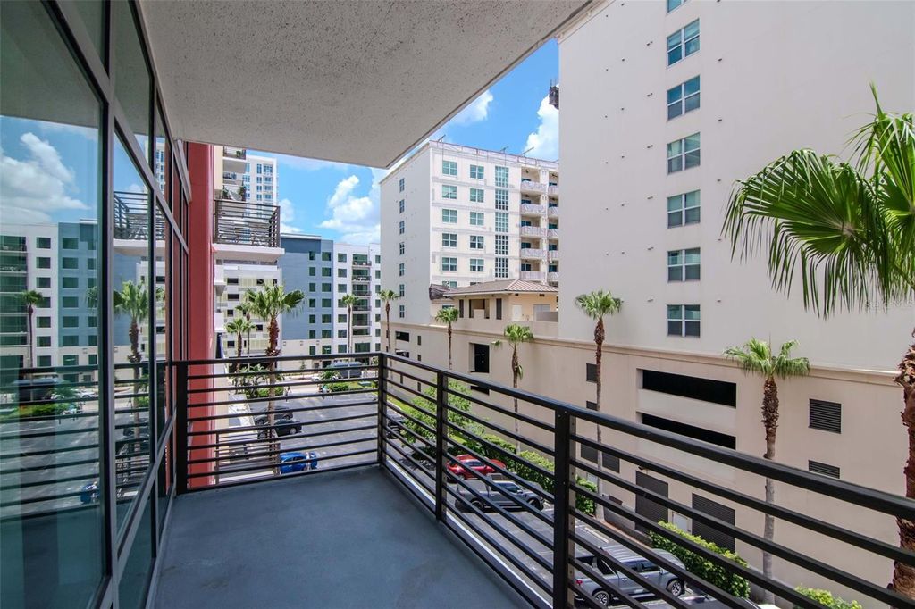 Image 25 of property listing at 1208 E KENNEDY BOULEVARD 419, Tampa, FL 33602