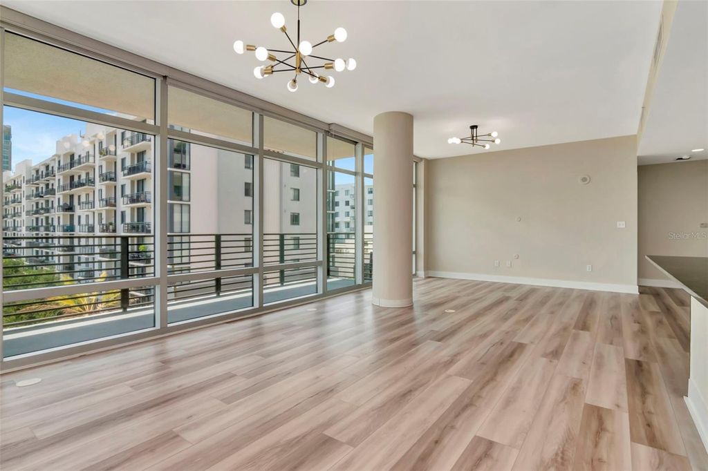 Image 27 of property listing at 1208 E KENNEDY BOULEVARD 419, Tampa, FL 33602