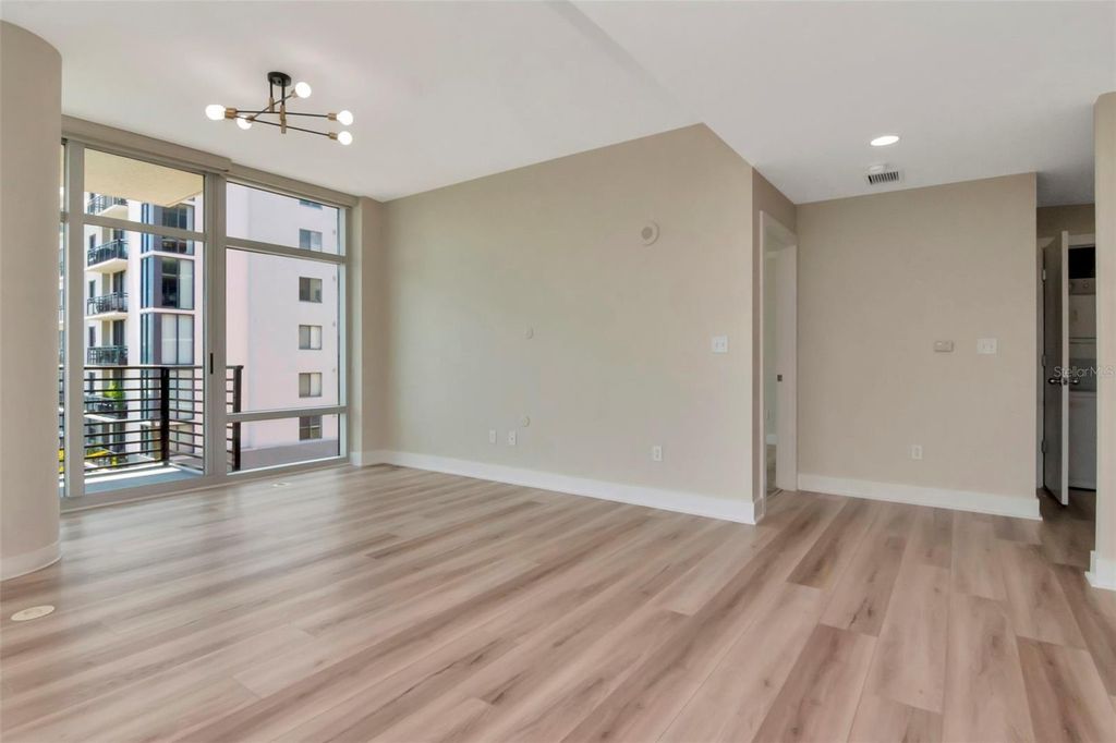 Image 29 of property listing at 1208 E KENNEDY BOULEVARD 419, Tampa, FL 33602