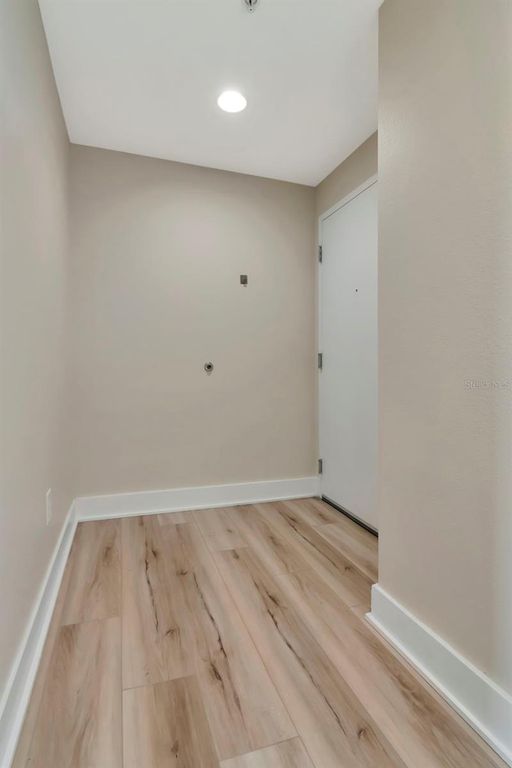 Image 31 of property listing at 1208 E KENNEDY BOULEVARD 419, Tampa, FL 33602