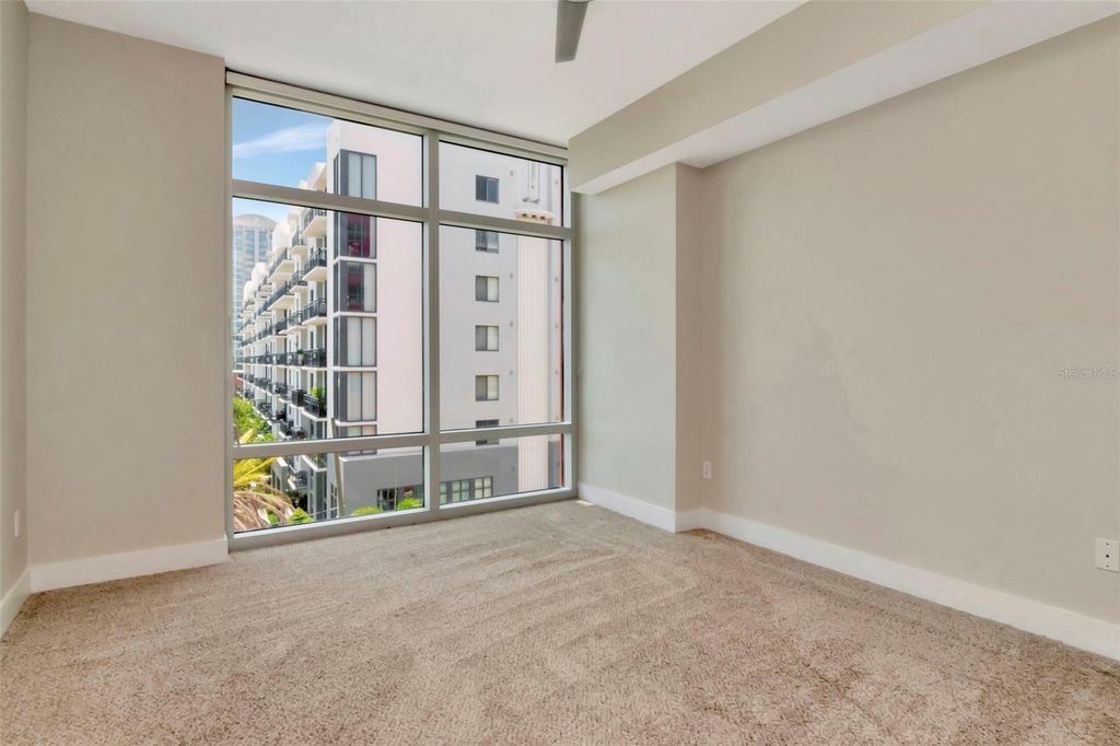Image 32 of property listing at 1208 E KENNEDY BOULEVARD 419, Tampa, FL 33602