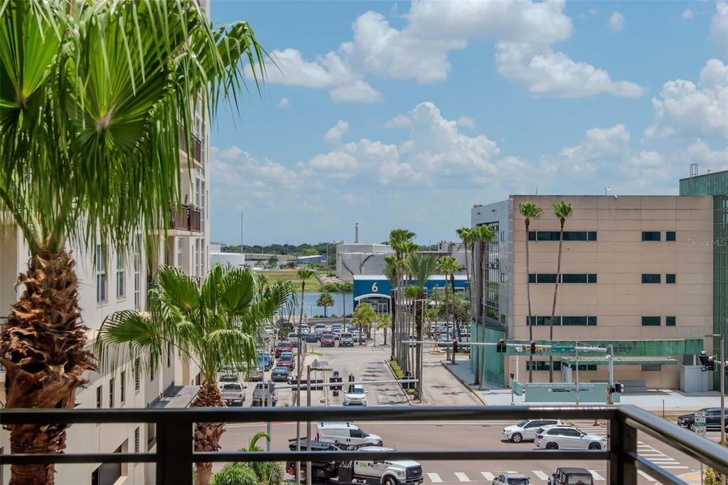 Image 54 of property listing at 1208 E KENNEDY BOULEVARD 419, Tampa, FL 33602