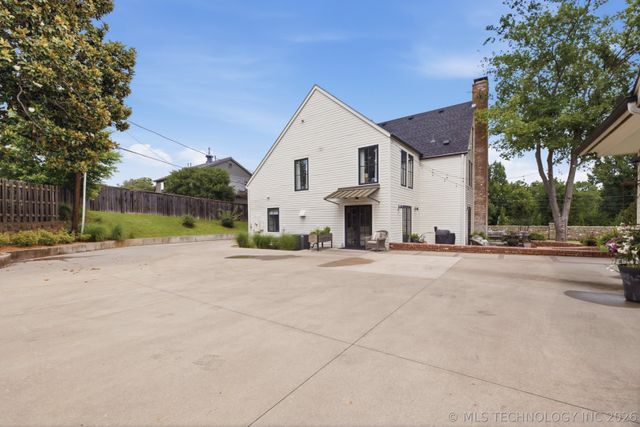 2116 S Peoria Avenue, Tulsa, OK 74114