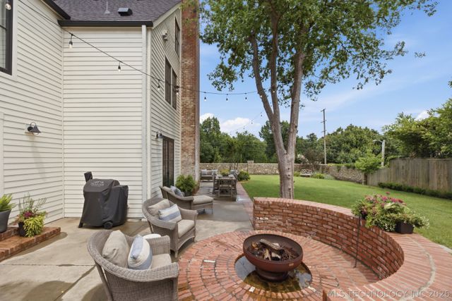 2116 S Peoria Avenue, Tulsa, OK 74114
