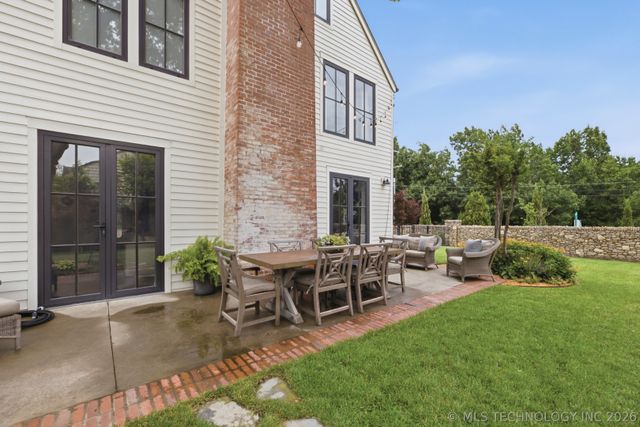2116 S Peoria Avenue, Tulsa, OK 74114