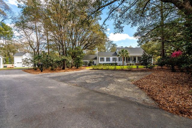111 E Carolina Avenue, Summerville, SC 29483