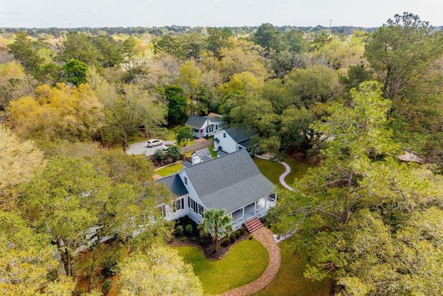 111 E Carolina Avenue, Summerville, SC 29483