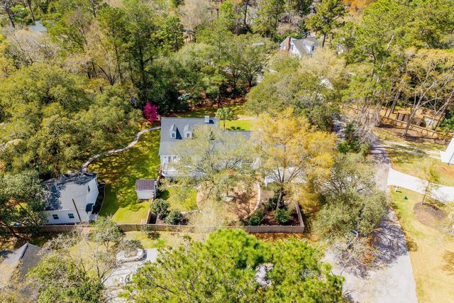 111 E Carolina Avenue, Summerville, SC 29483