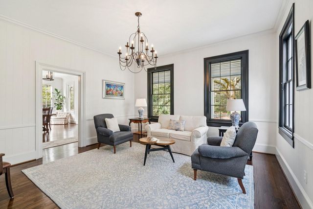 111 E Carolina Avenue, Summerville, SC 29483