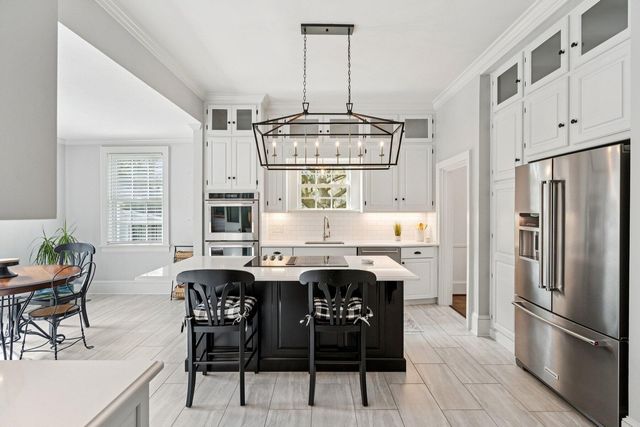 111 E Carolina Avenue, Summerville, SC 29483