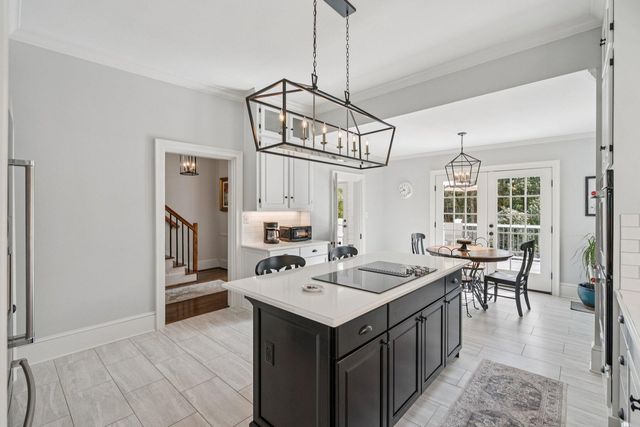 111 E Carolina Avenue, Summerville, SC 29483