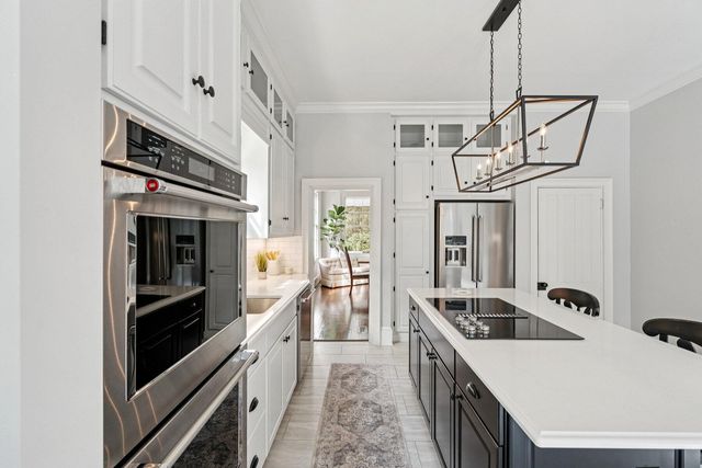 111 E Carolina Avenue, Summerville, SC 29483