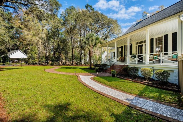 111 E Carolina Avenue, Summerville, SC 29483