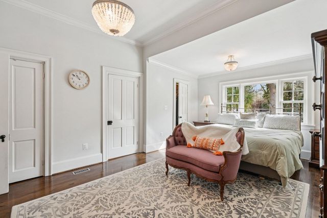 111 E Carolina Avenue, Summerville, SC 29483