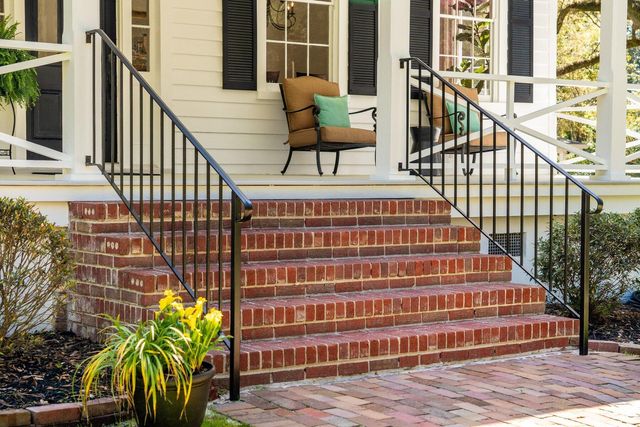 111 E Carolina Avenue, Summerville, SC 29483