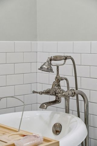 111 E Carolina Avenue, Summerville, SC 29483