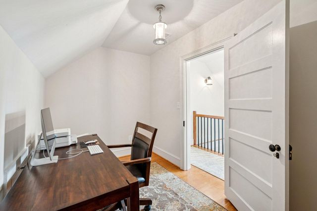 111 E Carolina Avenue, Summerville, SC 29483