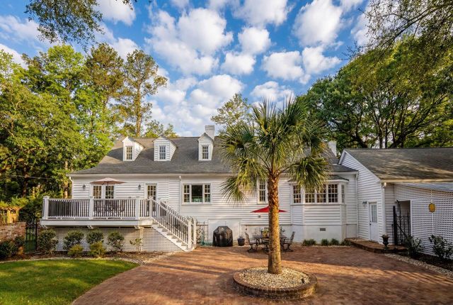 111 E Carolina Avenue, Summerville, SC 29483