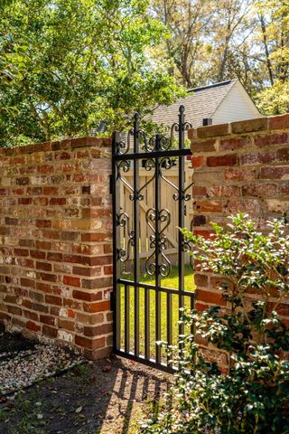 111 E Carolina Avenue, Summerville, SC 29483