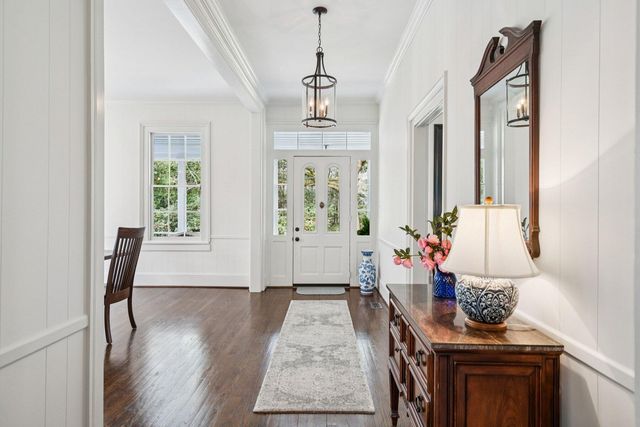 111 E Carolina Avenue, Summerville, SC 29483