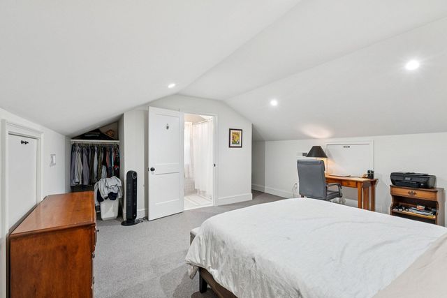 111 E Carolina Avenue, Summerville, SC 29483