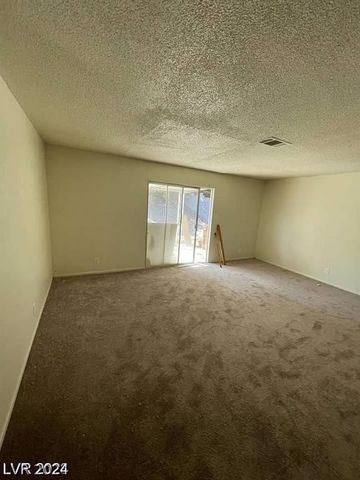 3955 Ventura Way, Las Vegas, NV 89121