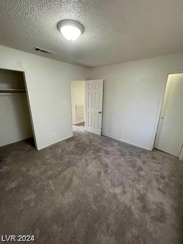 3955 Ventura Way, Las Vegas, NV 89121