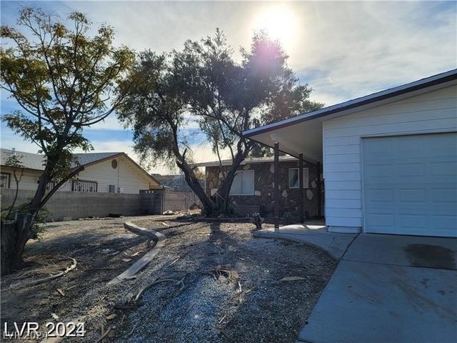 3955 Ventura Way, Las Vegas, NV 89121