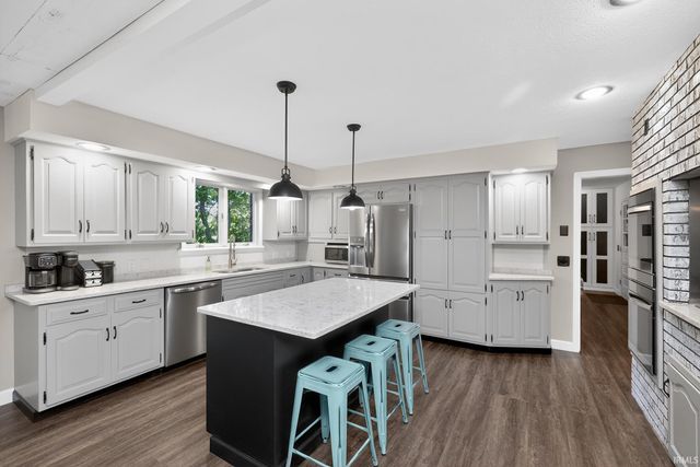 19275 US 20 Highway, Bristol, IN 46507