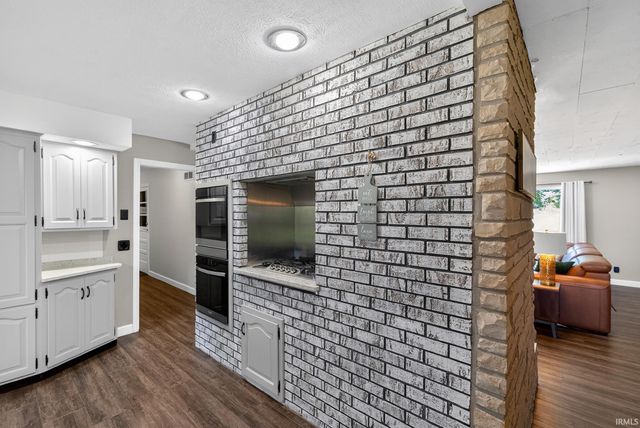 19275 US 20 Highway, Bristol, IN 46507