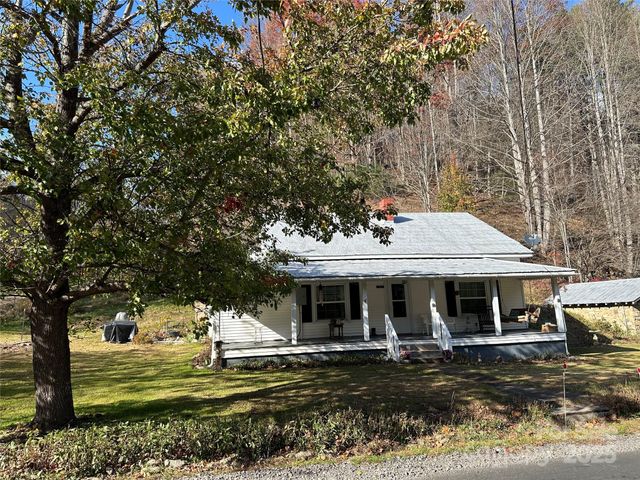 2812 Bald Mountain Road, Burnsville, NC 28714