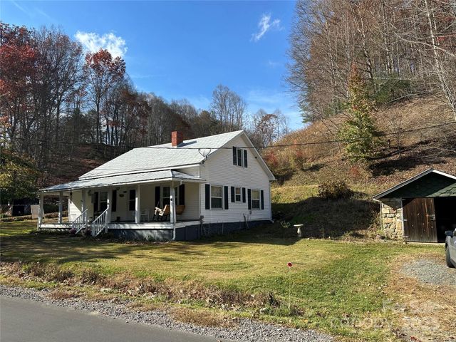 2812 Bald Mountain Road, Burnsville, NC 28714
