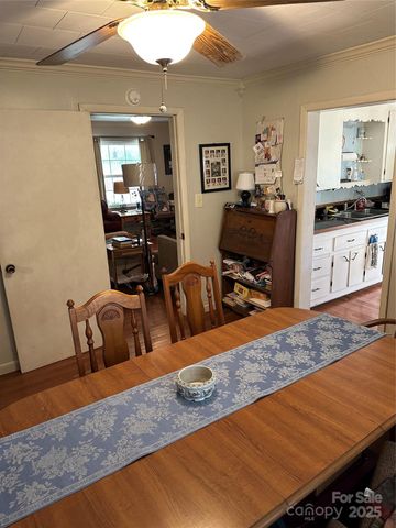 2812 Bald Mountain Road, Burnsville, NC 28714