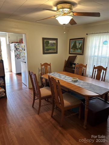 2812 Bald Mountain Road, Burnsville, NC 28714