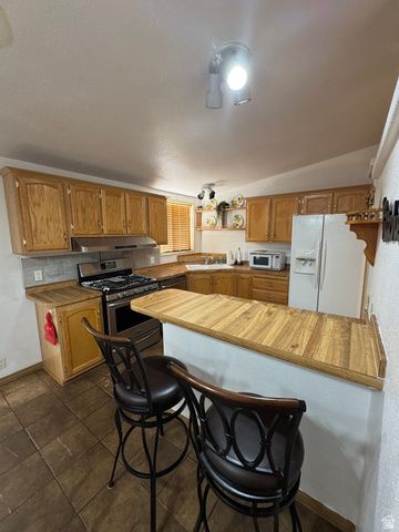 490 E 700 N, Price, UT 84501