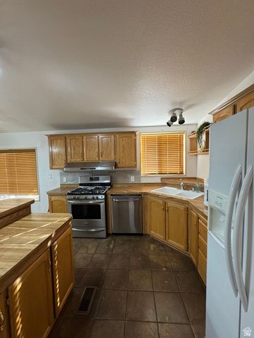 490 E 700 N, Price, UT 84501