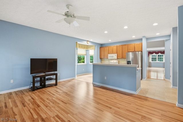 18269 River Valley Boulevard, North Royalton, OH 44133