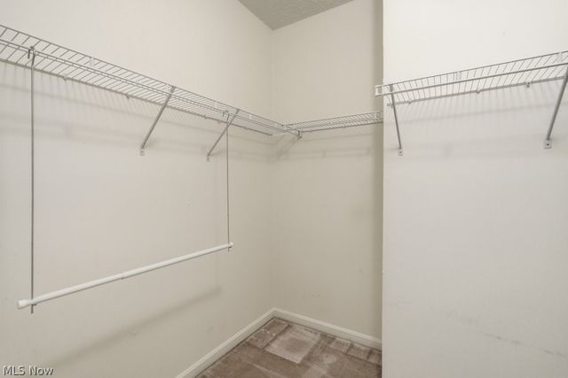 18269 River Valley Boulevard, North Royalton, OH 44133