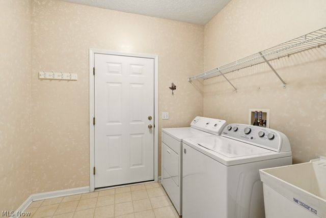 18269 River Valley Boulevard, North Royalton, OH 44133
