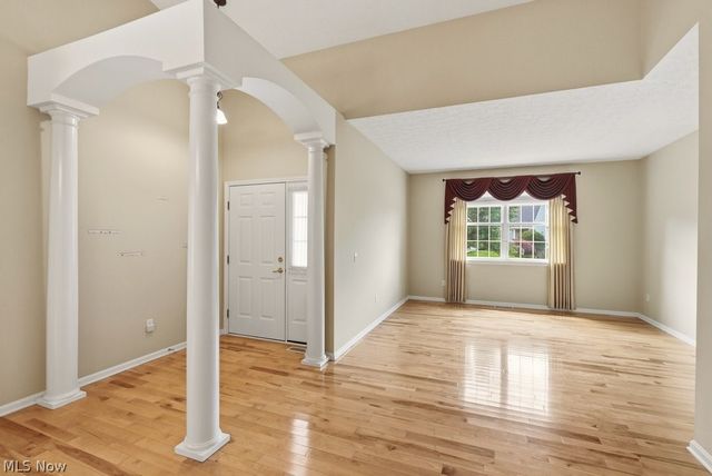 18269 River Valley Boulevard, North Royalton, OH 44133
