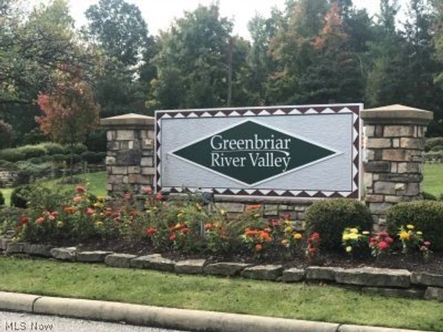 18269 River Valley Boulevard, North Royalton, OH 44133