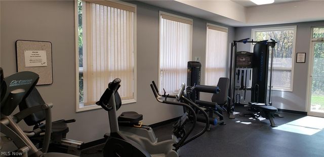 18269 River Valley Boulevard, North Royalton, OH 44133