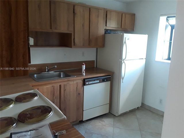 107 Gardens Dr 106, Pompano Beach, FL 33069