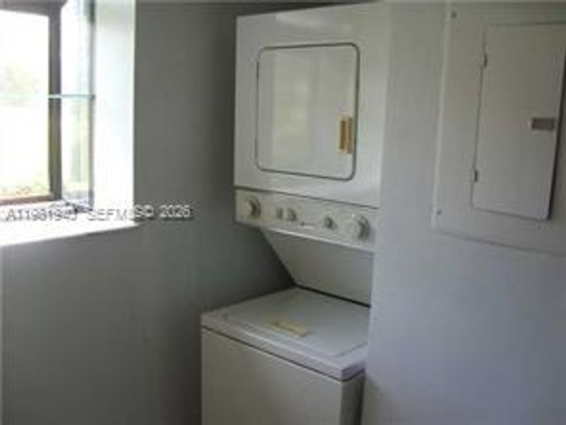 107 Gardens Dr 106, Pompano Beach, FL 33069