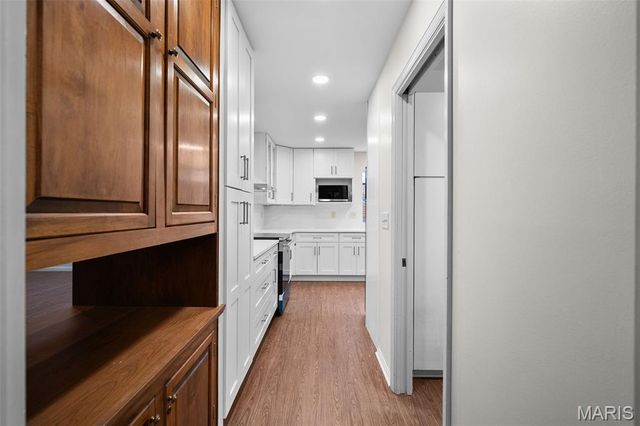 330 Morristown Court, Chesterfield, MO 63017