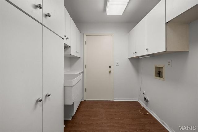 330 Morristown Court, Chesterfield, MO 63017