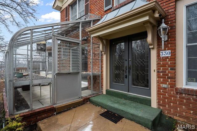 330 Morristown Court, Chesterfield, MO 63017